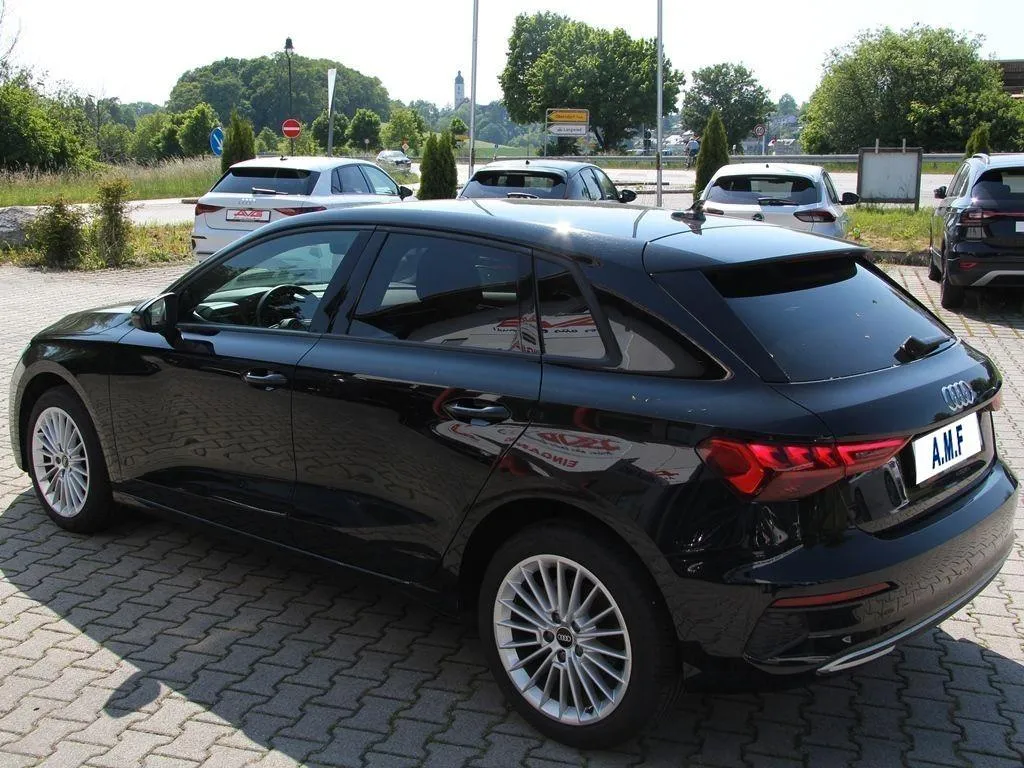 AUDI A3 SPB 30 TDI Business Advanced Image 3