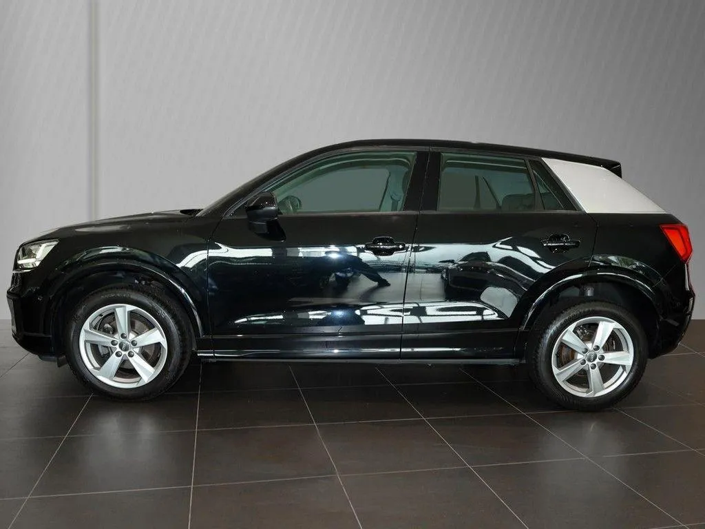 AUDI Q2 30 TDI Admired Image 3